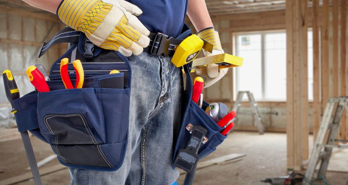 Five Benefits of Outsourcing Maintenance Services for Your Home